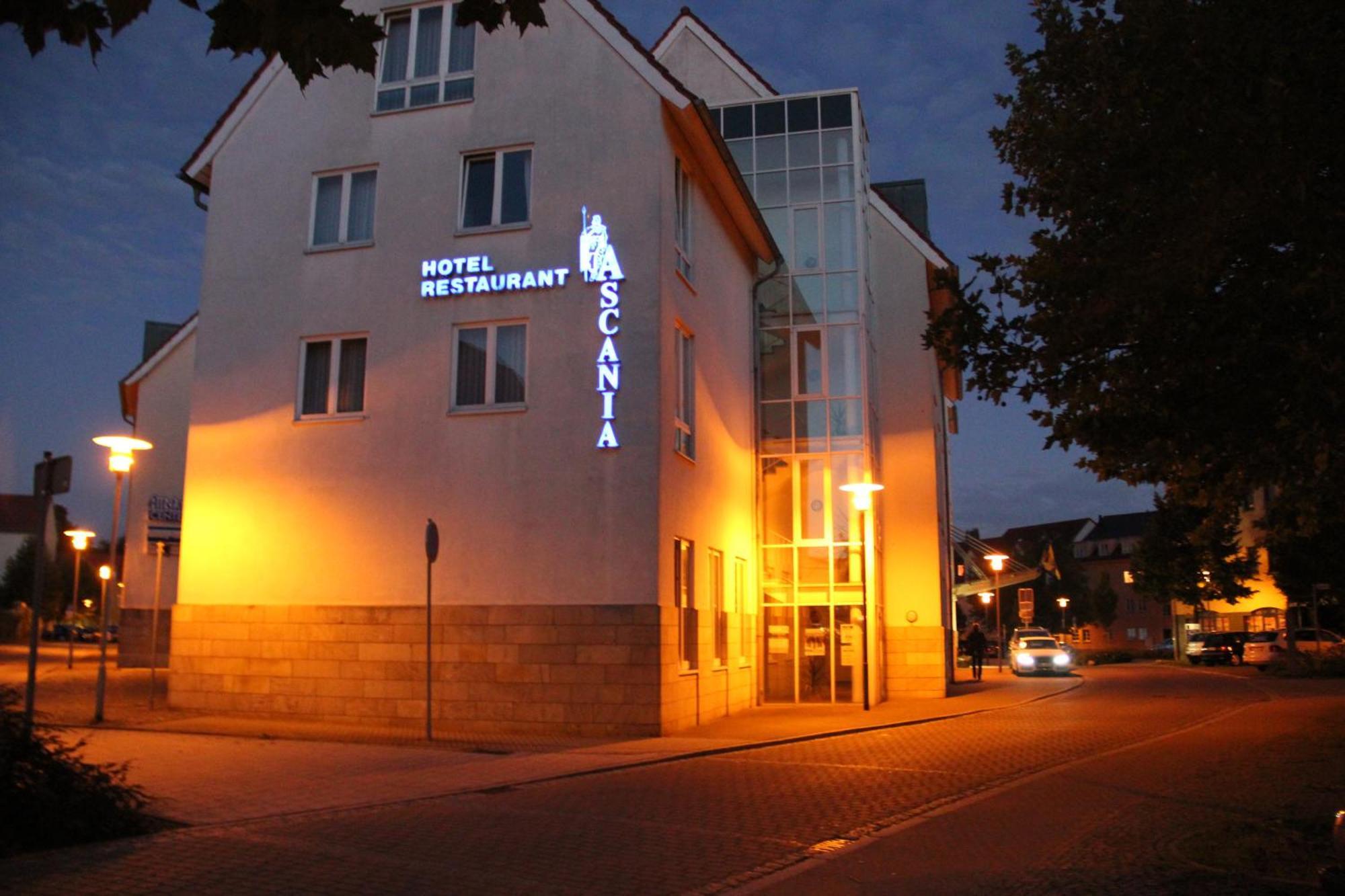 Hotel Ascania Aschersleben Exteriör bild